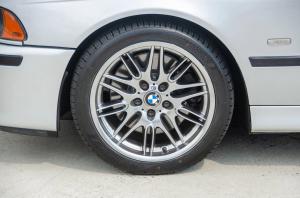 BMW M5 2003 года 